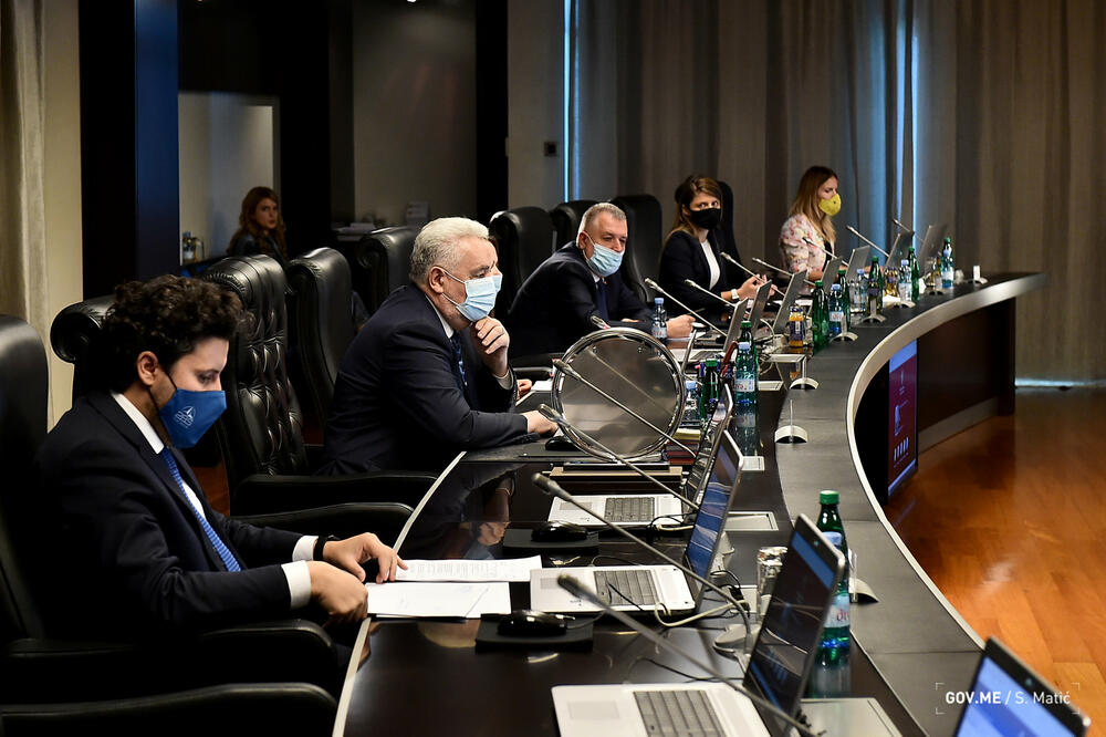 Ministri obavezni da razjasne sva pitanja u vezi sa radom Vlade